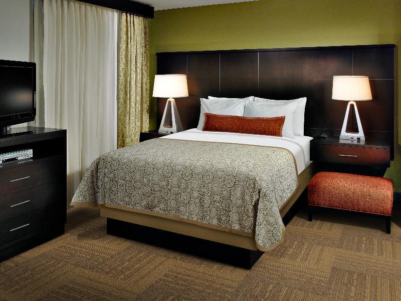 Staybridge Suites - Denton By Ihg Esterno foto